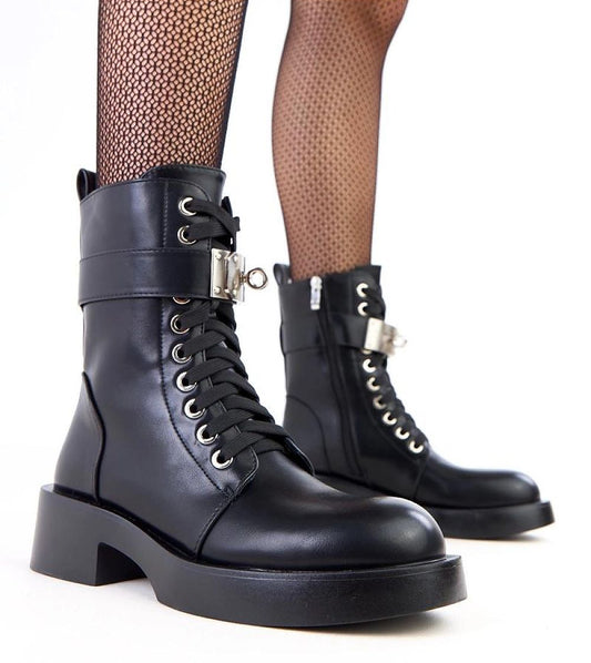 Trapper shoes model 218818 Solea