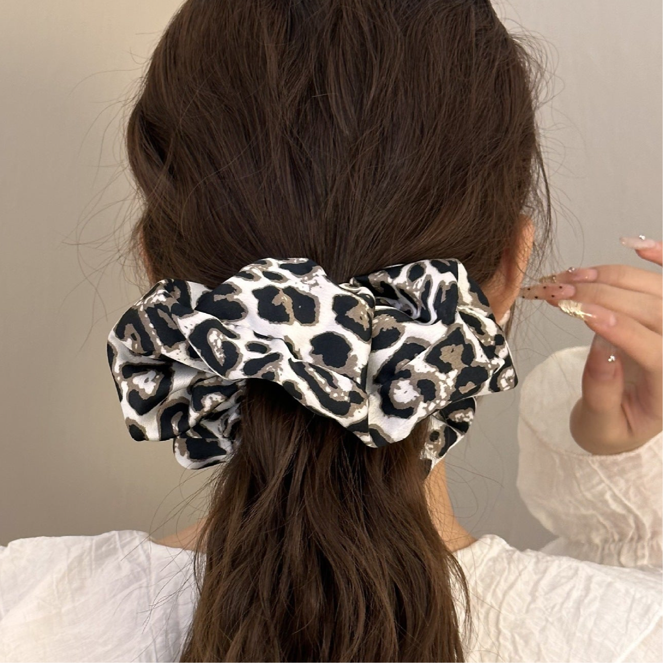 Leopard Elastic Hair Scrunchy in 2 Colours