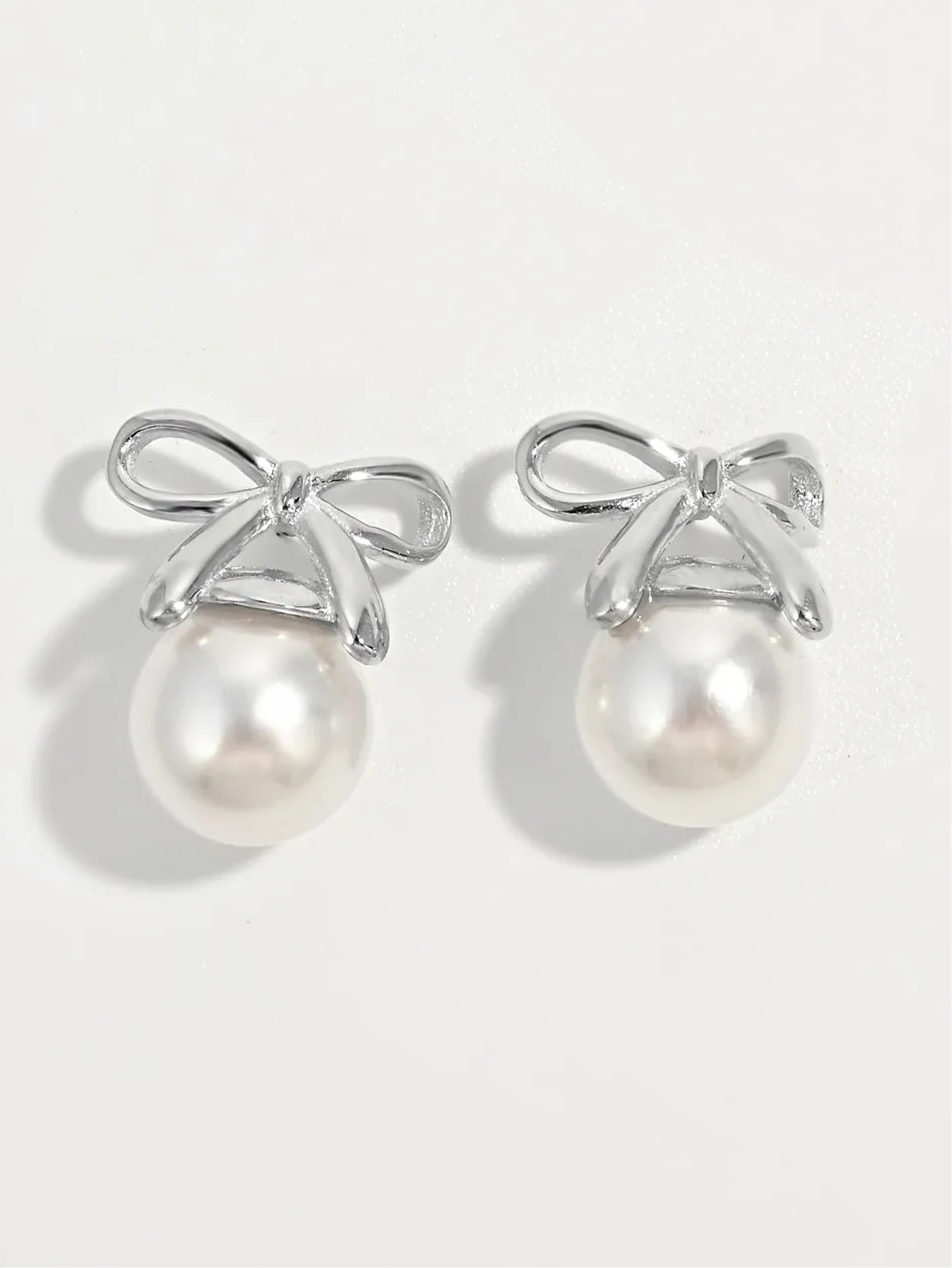 925 Sterling Silver Natural Pearl Bow Earrings