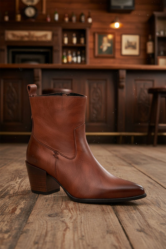  Heel boots model 219592 Step in style 