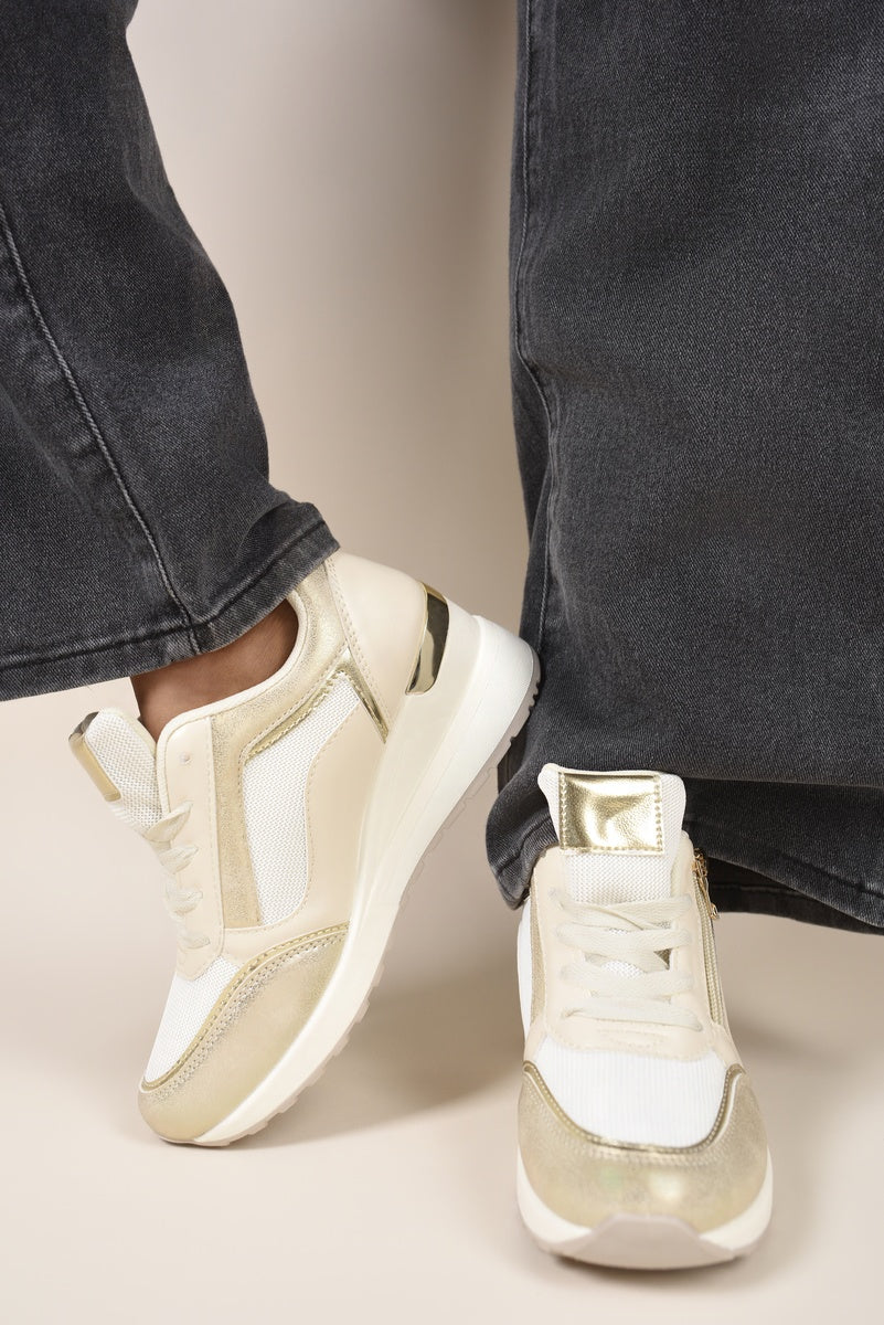Baskets compensées à empiècements latéraux en maille zippée, disponibles en 3 couleurs