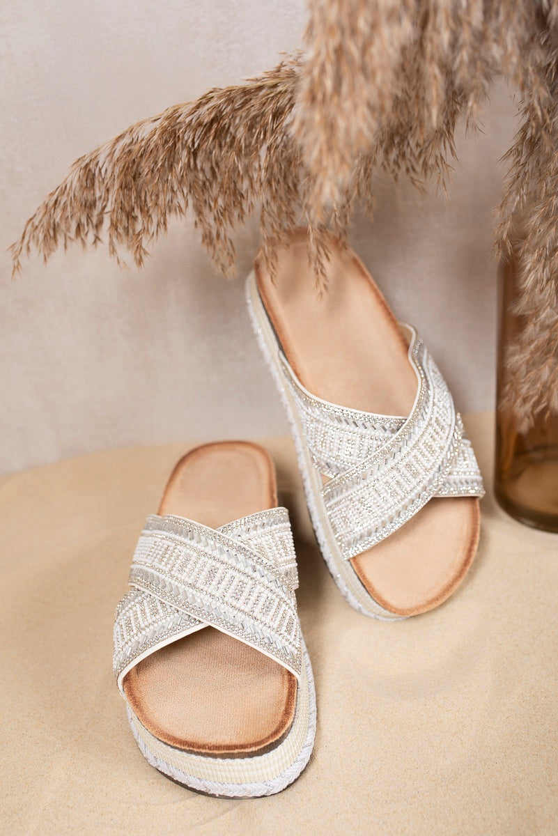 Embellished Cross Strap Platform Sandals in 2 Colours